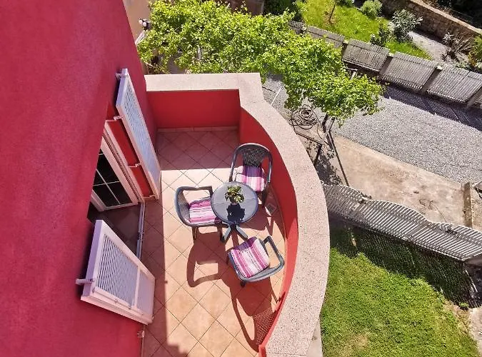 Rouge With Private Parking, Ac, Wifi * 크리크베니카