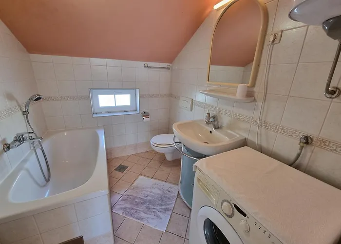 Rouge With Private Parking, Ac, Wifi * Crikvenica