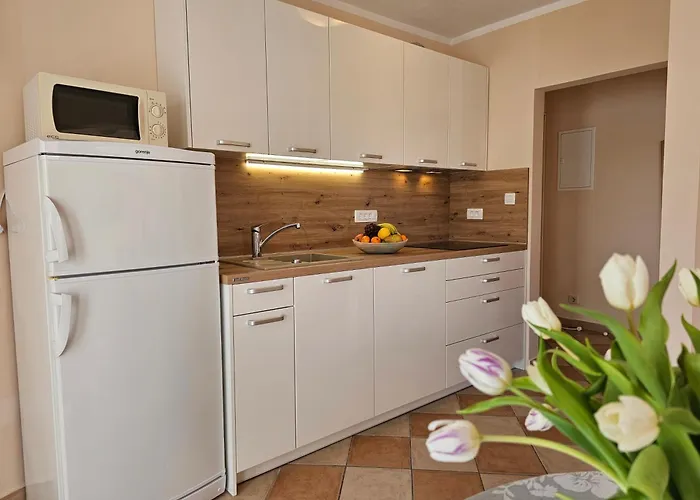 Rouge With Private Parking, Ac, Wifi *